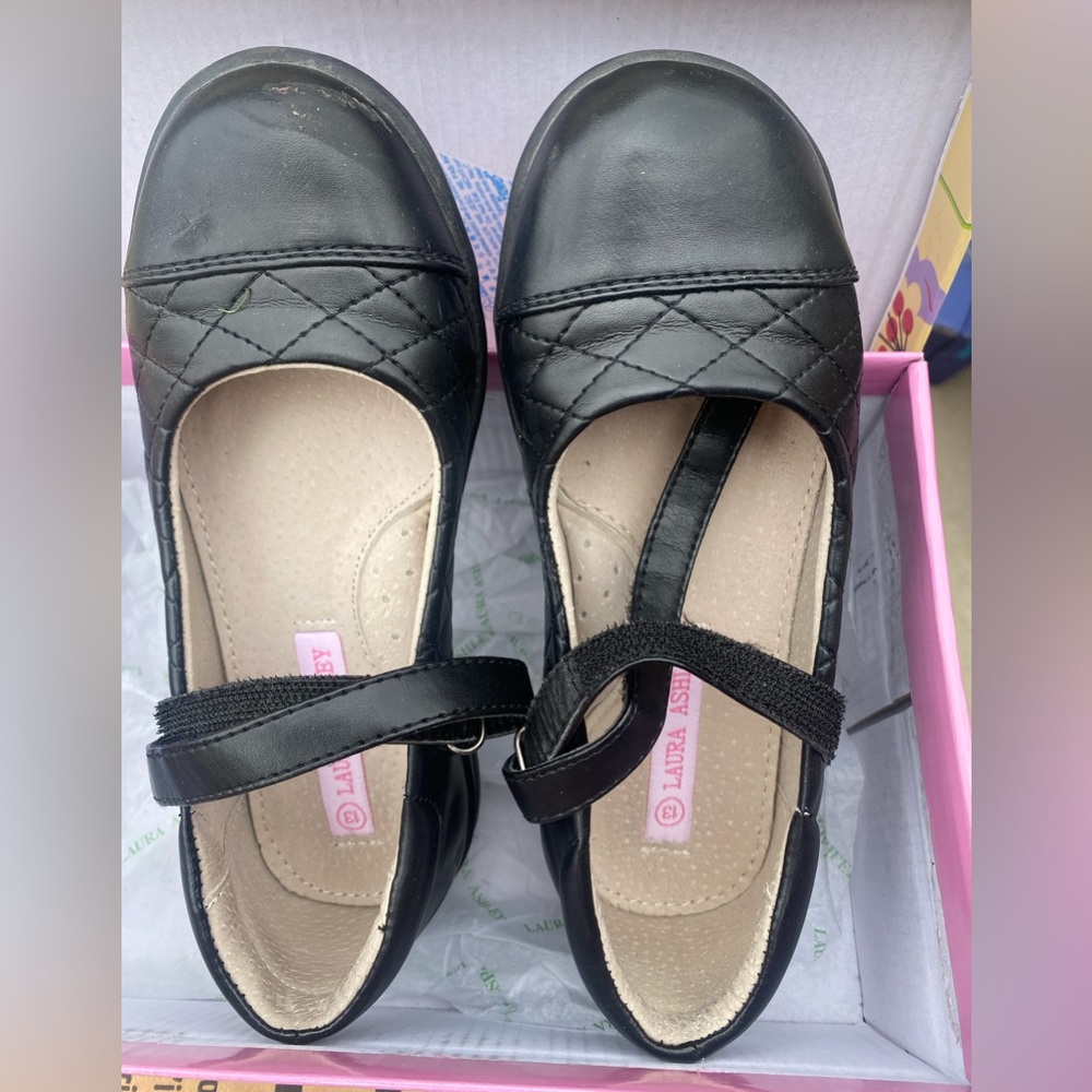 Laura Ashley Quilted Mary Jane Size 13M Kids